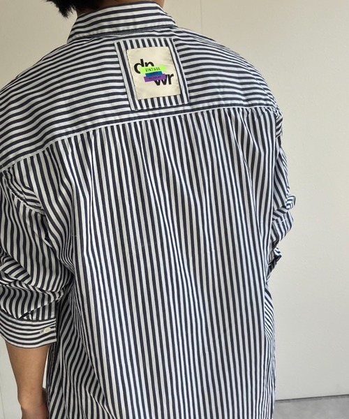 CREARE -LINO-(クレアーレリノ)の「バックデザインストライプシャツ(シャツ/ブラウス・メンズ・ブルー/ブラック・MEDIUM/LARGE)」の1枚目の写真