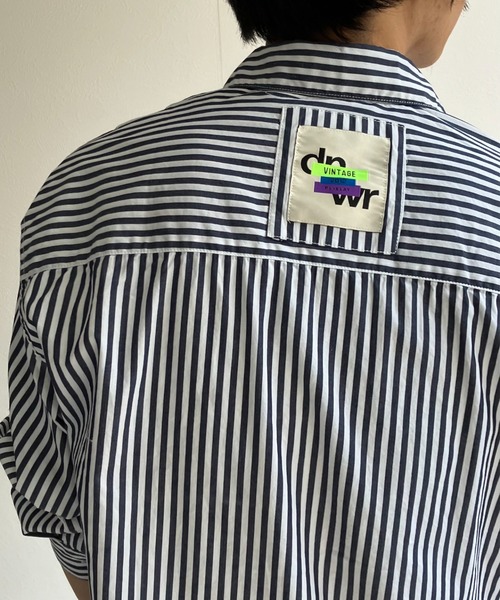 CREARE -LINO-(クレアーレリノ)の「バックデザインストライプシャツ(シャツ/ブラウス・メンズ・ブルー/ブラック・MEDIUM/LARGE)」の11枚目の写真