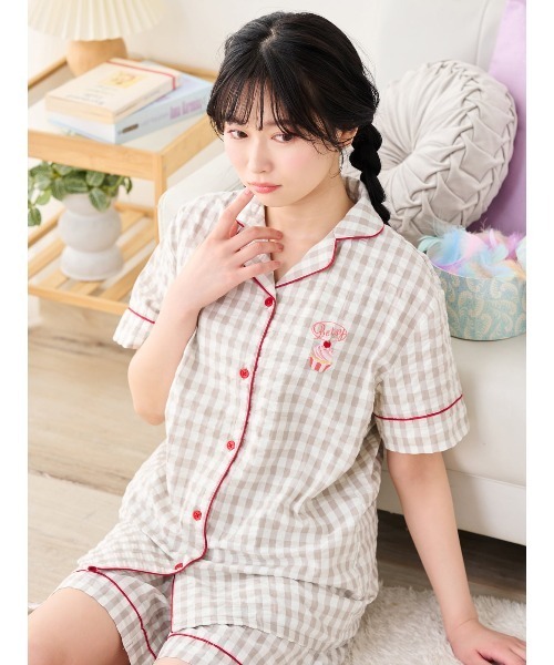tutuanna（チュチュアンナ）の「[とにかくさらっと涼しい]綿100％ギンガムカップケーキ刺繍半袖パジャマ（ルームウェア/パジャマ・レディース・グレー/ミント/ピンク/イエロー・L/M/S）」の19枚目の写真