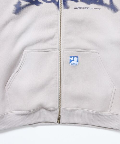 SEQUENZ（シークエンズ）の「＊新色追加【SEQUENZ（シークエンズ）】FADE ZIP P/K /フェード フルジップ オーバーサイズ ヴィンテージライク センターロゴ（パーカー・メンズ・ライトグレー/ピンク系その他2/ブラック/ブラウン/その他1/その他2/ダークネイビー・MEDIUM/X-LARGE/LARGE/SMALL）」の22枚目の写真