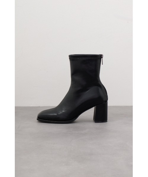 AZUL by moussy(アズールバイマウジー)の「美脚ショートストレッチブーツ(ブーツ・レディース・アイボリー/ブラック/シルバー・SMALL/MEDIUM/LARGE)」の17枚目の写真