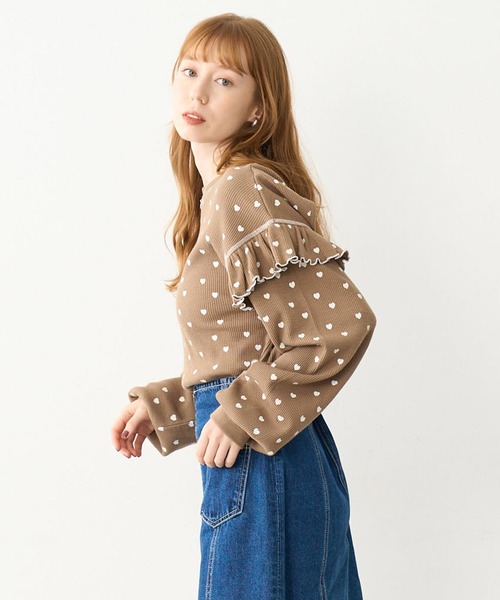 MILKFED.(ミルクフェド)の「FRILL HEART WAFFLE TOP(Tシャツ/カットソー・レディース・ネイビー/ブラウン/オフホワイト・ONE SIZE)」の3枚目の写真