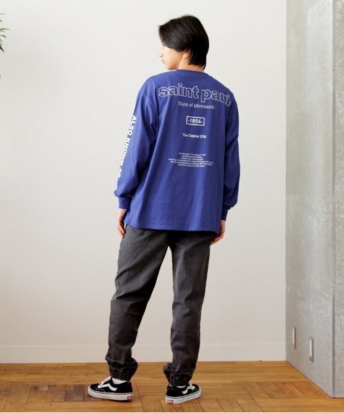 GLAZOS（グラソス）の「USAコットン・袖ロゴバックプリントビッグ長袖Tシャツ（Tシャツ/カットソー・キッズ・オートミール/ブルー/ブラック・S/M/L/LL）」の4枚目の写真
