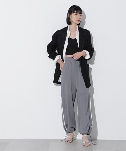 Apo(s)ture（アポスチャー）の「ARIA-023/2WAYストレッチライントラックパンツ（その他パンツ・レディース・ブルーグリーン/スミクロ/ベージュ/グレー・XS/S/M/L/XL）」の16枚目の写真