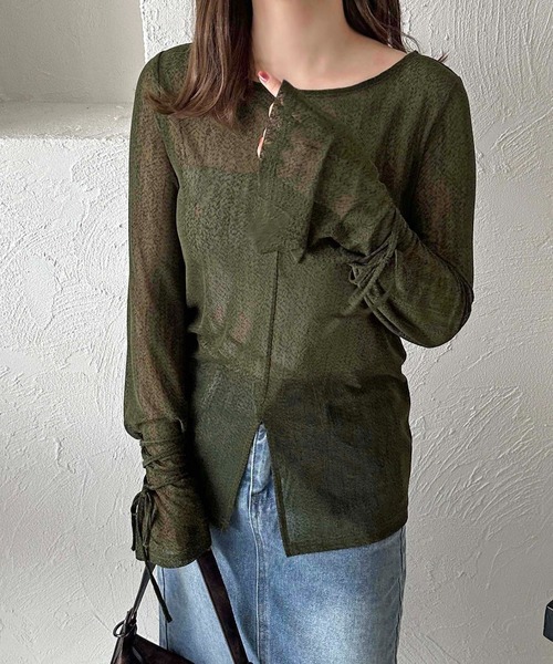 apres jour clair（アプレジュールクレア）の「【apres jour clair】シアー袖リボントップス【ZOZOTOWN限定アイテム】（Tシャツ/カットソー・レディース・ブラック/グリーン/アイボリー/ブラウン系その他/ブルー系その他・X-LARGE/フリー）」の4枚目の写真