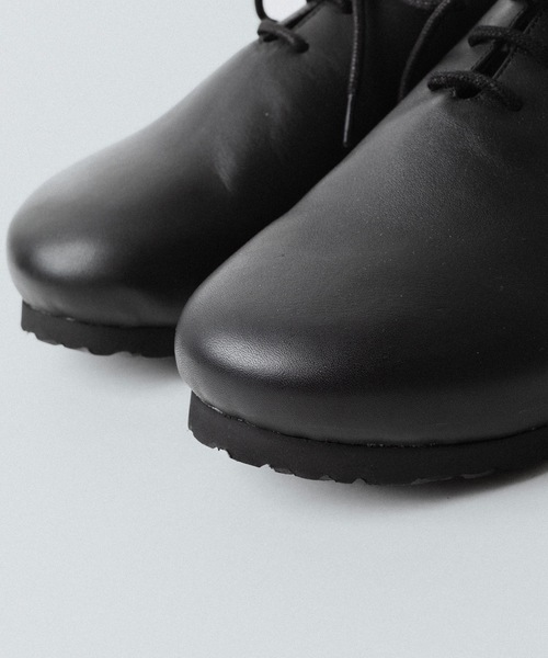 ATTACHMENT(アタッチメント)の「カウレザーサンダル / COW LEATHER SANDALS(スリッポン・メンズ・ブラック・42/43/41)」の12枚目の写真