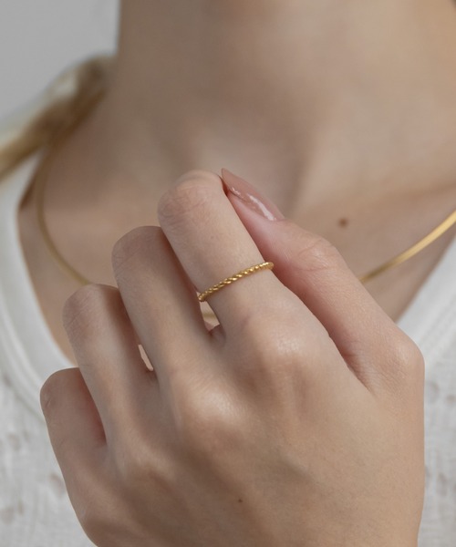 abaskdesign（アバスクデザイン）の「金属アレルギー対応 ツイストデザインステンレスリング（リング・レディース・シルバー/ゴールド・18号/16号/10号/14号/12号）」の15枚目の写真