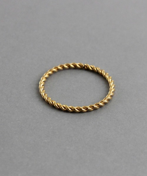abaskdesign（アバスクデザイン）の「金属アレルギー対応 ツイストデザインステンレスリング（リング・レディース・シルバー/ゴールド・18号/16号/10号/14号/12号）」の19枚目の写真