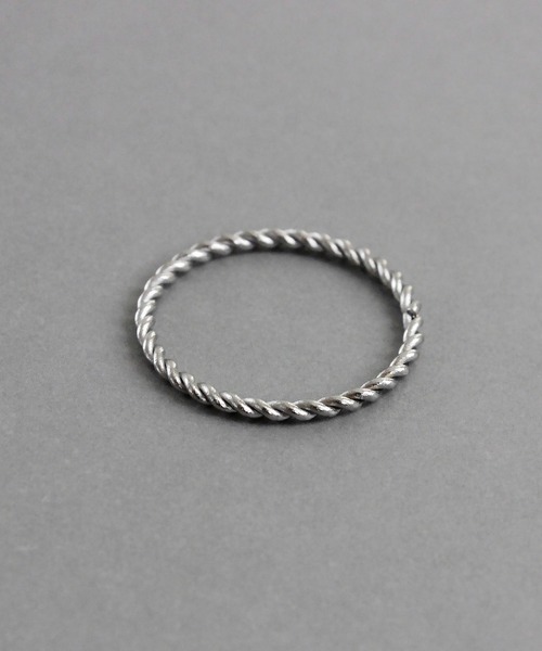 abaskdesign（アバスクデザイン）の「金属アレルギー対応 ツイストデザインステンレスリング（リング・レディース・シルバー/ゴールド・18号/16号/10号/14号/12号）」の20枚目の写真