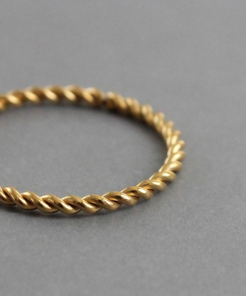 abaskdesign（アバスクデザイン）の「金属アレルギー対応 ツイストデザインステンレスリング（リング・レディース・シルバー/ゴールド・18号/16号/10号/14号/12号）」の21枚目の写真
