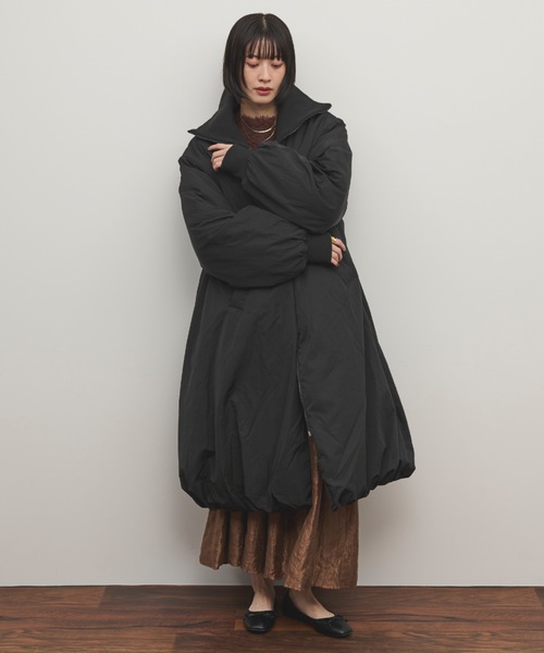 Shelly island（シェリーアイランド）の「リブカラー中綿バルーン