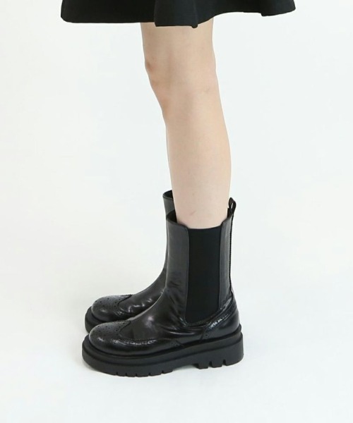 F i.n.t（フィント）の「ウイングチップチェルシーブーツ（ブーツ・レディース・ブラック/ブラウン・L/M/S）」の2枚目の写真