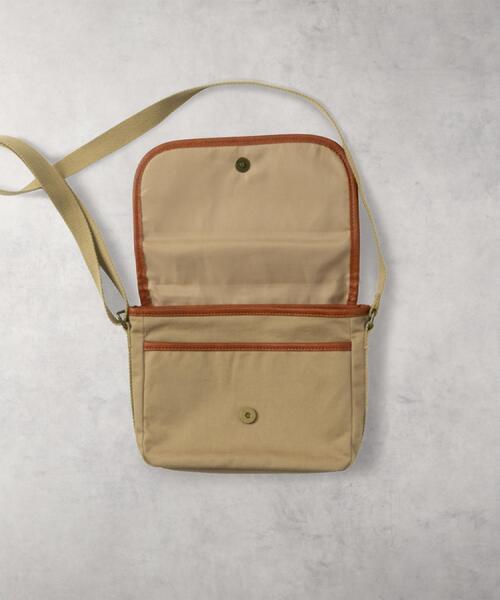 BACK NUMBER(バックナンバー)の「BACK NUMBER(バックナンバー)【メンズ】シンセティックレザーショルダーバッグ(ショルダーバッグ・メンズ・ベージュ/ブラック・ONE SIZE)」の11枚目の写真