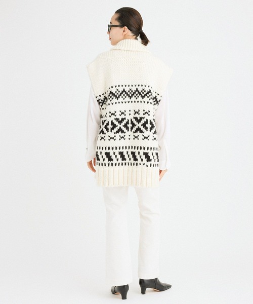 BABYLONE(バビロン)の「コーデュロイフレアパンツ(その他パンツ・レディース・グレー/オフホワイト・36inch/38inch)」の4枚目の写真