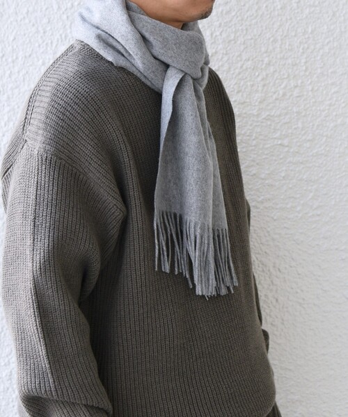 SHIPS any（シップス エニィ）の「SHIPS any: カシミヤ ソリッド マフラー 24FW◇（マフラー・メンズ・ベージュ/ダークグレー/グレー/オフホワイト/ワイン/ライトブルー/ブラック/レッド/ラベンダー/ネイビー・ONE SIZE）」の20枚目の写真