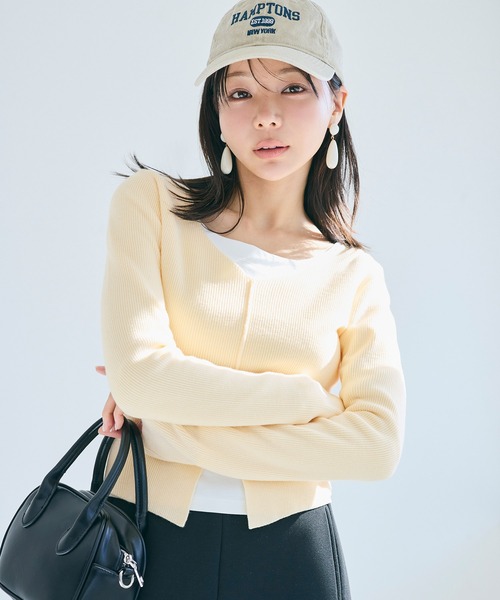 coca(coca)(コカ)の「フロントスリットVネックニット(ニット/セーター・レディース・グレー/レッド/アイボリー/ブラック/イエロー/ホワイト・L/M/S)」の10枚目の写真