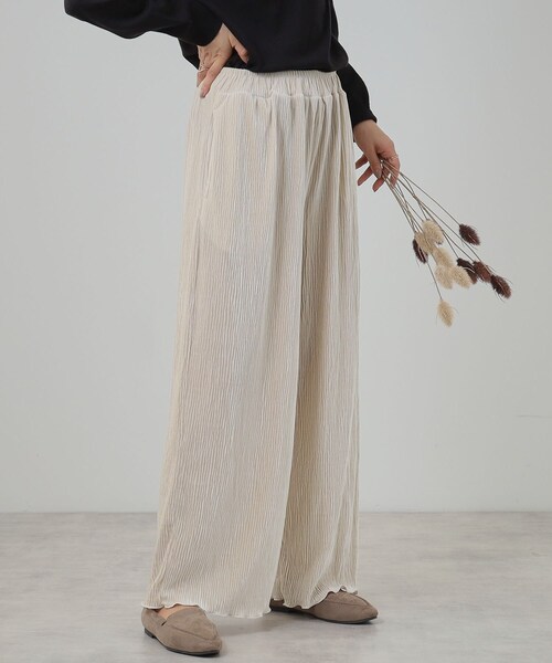 Cutie Blonde（キューティーブロンド）の「◆【S-LL】クラッシュベロア調 ランダムプリーツ イージーパンツ（その他パンツ・レディース・ブルー系その他/アイボリー/ブラウン系その他/チャコールグレー・01/02/03/04）」の2枚目の写真