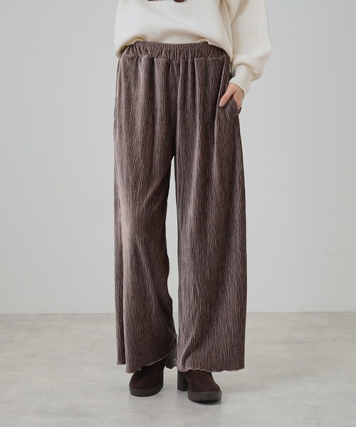 Cutie Blonde（キューティーブロンド）の「◆【S-LL】クラッシュベロア調 ランダムプリーツ イージーパンツ（その他パンツ・レディース・ブルー系その他/アイボリー/ブラウン系その他/チャコールグレー・01/02/03/04）」の5枚目の写真