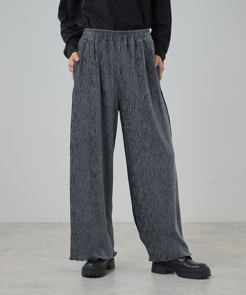 Cutie Blonde（キューティーブロンド）の「◆【S-LL】クラッシュベロア調 ランダムプリーツ イージーパンツ（その他パンツ・レディース・ブルー系その他/アイボリー/ブラウン系その他/チャコールグレー・01/02/03/04）」の13枚目の写真