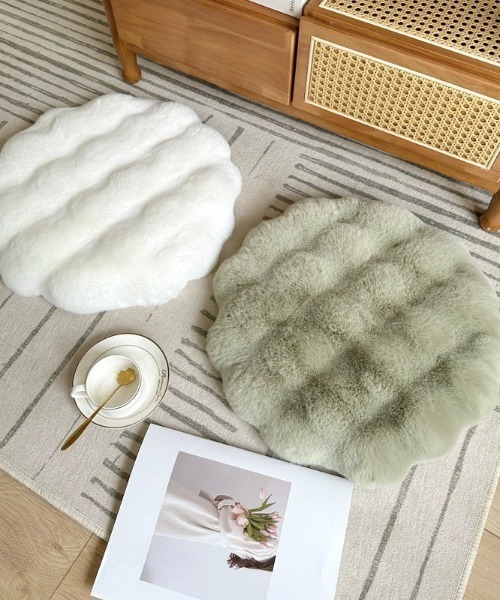 SHEPP（シープ）の「ふわふわ丸型クッション ラウンド 円型（クッション/クッションカバー・レディース・グリーン/ピンク/グレー/ベージュ/ホワイト・F）」の7枚目の写真