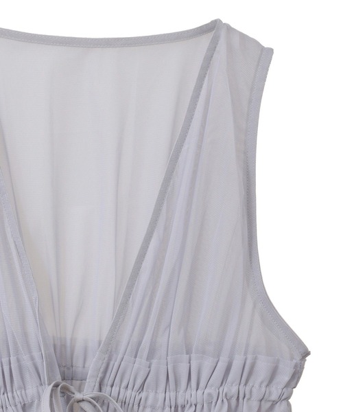 earth music&ecology(アースミュージックアンドエコロジー)の「チュールドロストギャザーベスト(ベスト・レディース・ブラック/アイボリー/ライトグレー・FREE)」の17枚目の写真