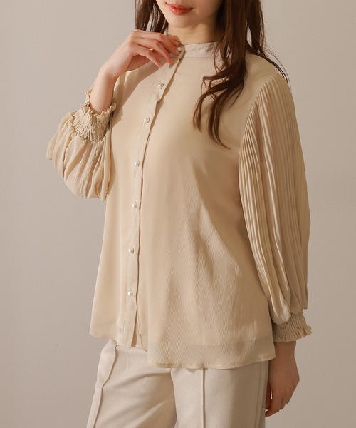 Lace Ladies(レースレディース)の「バンドカラー パールボタン プリーツ袖 シアー ブラウス(シャツ/ブラウス・レディース・アイボリー/ベージュ/ブラック/チャコールグレー・FREE/S)」の4枚目の写真