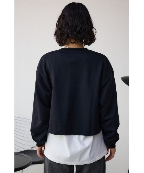 AZUL by moussy(アズールバイマウジー)の「クロップドスウェットトップス(スウェット・レディース・アイボリー/ライム/ブラック/チャコールグレー・FREE)」の21枚目の写真