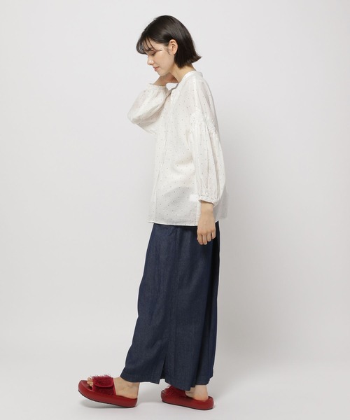 niko and...（ニコアンド）の「COMFORTリネンタックブラウス（シャツ/ブラウス・レディース・ブラック/ブルー/パープル/レッド/オフホワイト・MEDIUM/LARGE）」の10枚目の写真