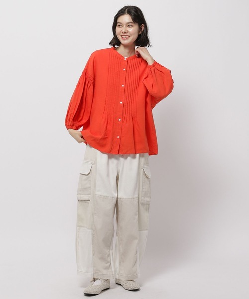 niko and...（ニコアンド）の「COMFORTリネンタックブラウス（シャツ/ブラウス・レディース・ブラック/ブルー/パープル/レッド/オフホワイト・MEDIUM/LARGE）」の16枚目の写真