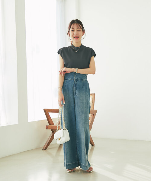 La boutique BonBon（ラブティックボンボン）の「【名品・UVカット・接触冷感】クールタッチUVハイネックフレンチニット（ニット/セーター・レディース・チャコールグレー/イエロー/ピンク/ホワイト/ネイビー/ブラック/ブラウン/グレイッシュベージュ・FREE）」の18枚目の写真