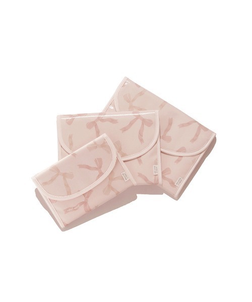 gelato pique(ジェラートピケ)の「【販路限定】総柄母子手帳ケースS(母子手帳ケース・レディース・オフホワイト/クリーム/グレー/ブルー/ライトピンク/レッド/ピンク/ミント/イエロー/ベージュ・SMALL)」の18枚目の写真