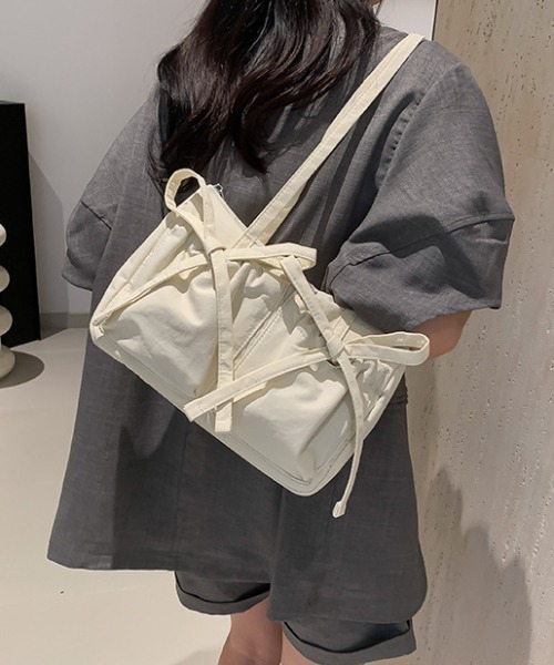 mebole(メボレ)の「ポケットリボンショルダーバッグ(ショルダーバッグ・レディース・ピンク/ブルー/ブラック/アイボリー・FREE)」の7枚目の写真