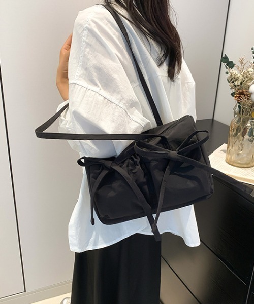 mebole(メボレ)の「ポケットリボンショルダーバッグ(ショルダーバッグ・レディース・ピンク/ブルー/ブラック/アイボリー・FREE)」の8枚目の写真