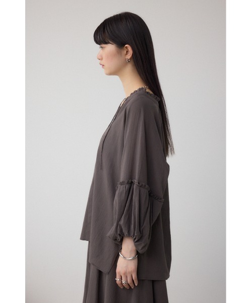 AZUL by moussy(アズールバイマウジー)の「コットンボイルパフスリーブブラウス(シャツ/ブラウス・レディース・チャコールグレー/アイボリー/ピンク・FREE)」の19枚目の写真