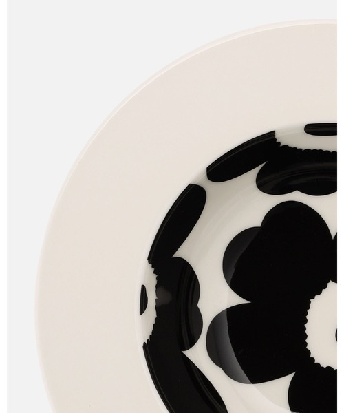 marimekko（マリメッコ）の「Unikko / syva lautanen 20ｃｍ deep dish（食器・レディース・ブラック・FREE）」の4枚目の写真