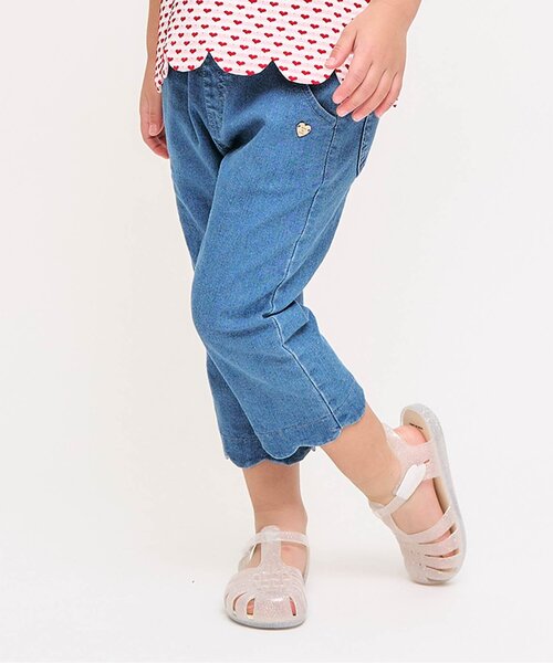 apres les cours（アプレレクール）の「【接触冷感】ひんやり裾スカラップ/7days Style pants（デニムパンツ・キッズ・インディゴブルー/イエロー/ピンク・80/90/100/110/120/130/140）」の2枚目の写真