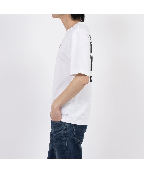 Reebok(リーボック)の「シャック ロゴ Tシャツ / GS HS SHAQ LOGO TEE(Tシャツ/カットソー・メンズ・ホワイト/ブラック・LARGE/X-LARGE/XX-LARGE/SMALL/MEDIUM)」の3枚目の写真