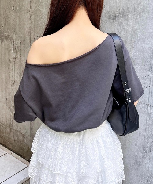 INGNI（イング）の「ワンショルスウェットロゴトップス（Tシャツ/カットソー・レディース・グレー/チャコールグレー/オートミール/カモフラージュ・M）」の6枚目の写真