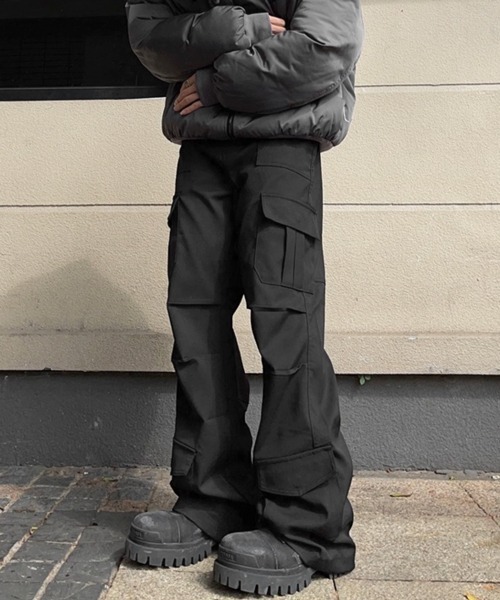 NOWLE（ノウル）の「【NOWLE】ワイドシルエット イージー カーゴパンツ（カーゴパンツ・メンズ・ブラウン/ブラック・MEDIUM/LARGE/X-LARGE）」の12枚目の写真