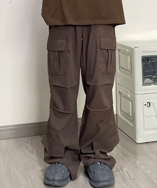 NOWLE（ノウル）の「【NOWLE】ワイドシルエット イージー カーゴパンツ（カーゴパンツ・メンズ・ブラウン/ブラック・MEDIUM/LARGE/X-LARGE）」の22枚目の写真