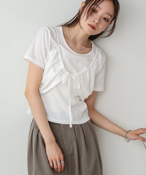 Bab(バブ)の「ビスチェレイヤードデザイントップス(Tシャツ/カットソー・レディース・ライトブルー/ブラック/オフホワイト/杢グレー・M)」の2枚目の写真