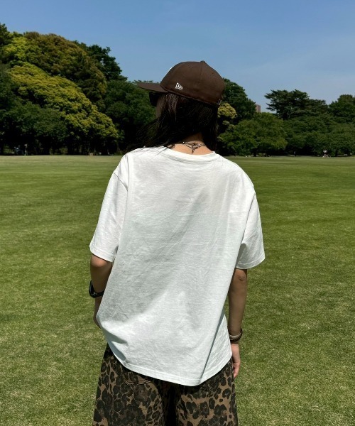 INTER FACTORY（インターファクトリー）の「SARA - プリントTシャツ made in INTER FACTORY（Tシャツ/カットソー・レディース・ネイビー/ホワイト・FREE）」の18枚目の写真