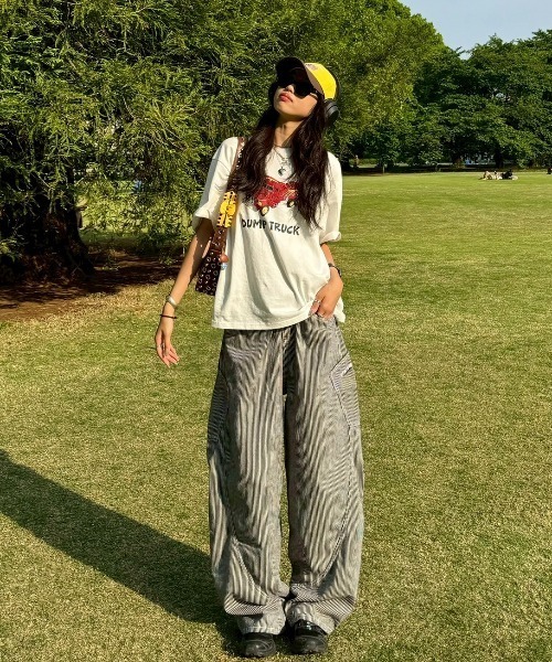 INTER FACTORY（インターファクトリー）の「SARA - プリントTシャツ made in INTER FACTORY（Tシャツ/カットソー・レディース・ネイビー/ホワイト・FREE）」の9枚目の写真