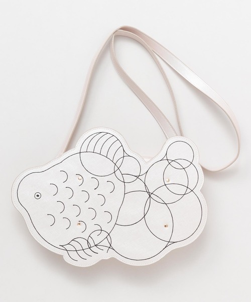 カヤ（カヤ）の「【カヤ】金魚ショルダーバッグ（ショルダーバッグ・レディース・レッド/ブラック/シルバー・FREE）」の13枚目の写真