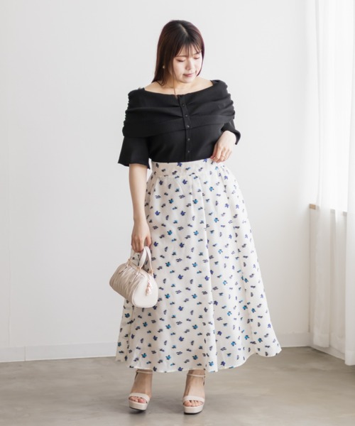 CLETTE（クレット）の「フロントボタンオフショル風ニット（ニット/セーター・レディース・ブラック/アイボリー/その他/ラベンダー・LL/3L/4L）」の6枚目の写真