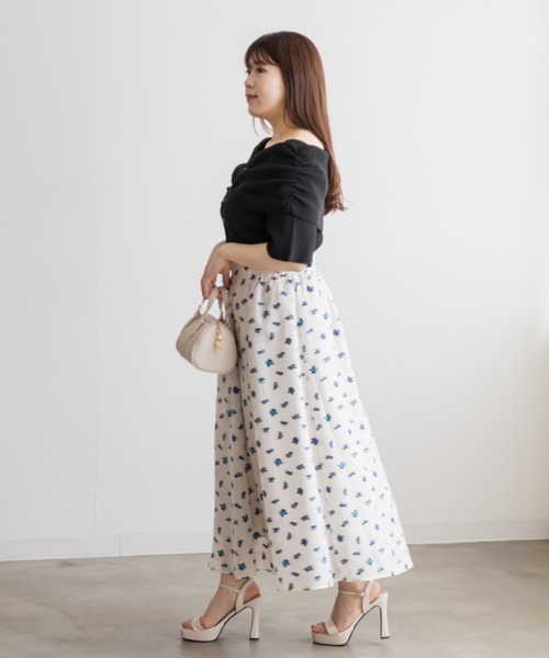 CLETTE（クレット）の「フロントボタンオフショル風ニット（ニット/セーター・レディース・ブラック/アイボリー/その他/ラベンダー・LL/3L/4L）」の7枚目の写真