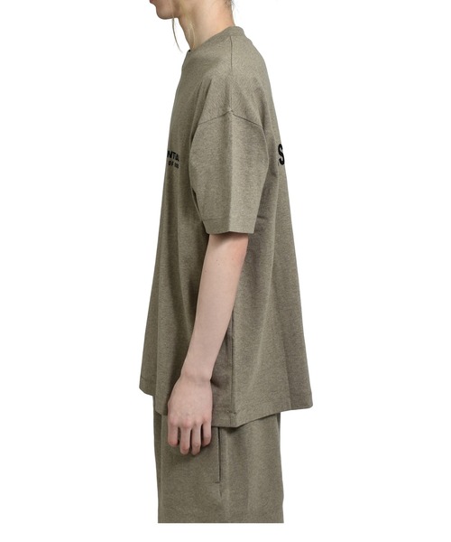 FOG ESSENTIALS(エフオージーエッセンシャルズ)の「CLASSIC FIT T-SHIRT(Tシャツ/カットソー・レディース・ダークブラウン・X-SMALL/X-LARGE/LARGE/MEDIUM/SMALL)」の6枚目の写真