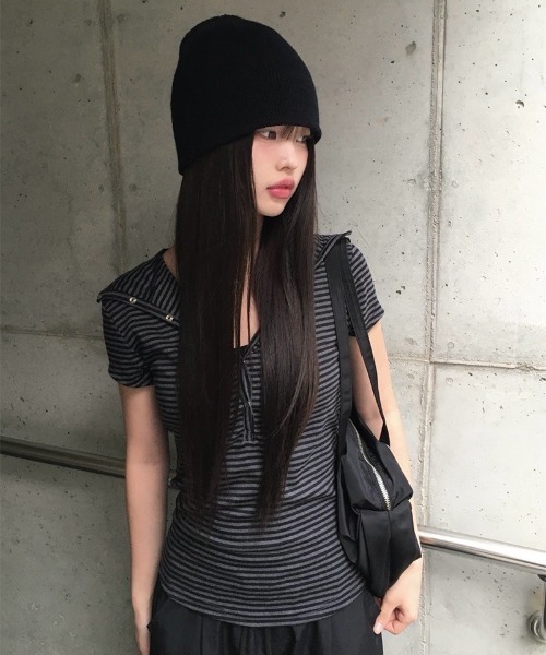anyonemore（エニワンモア）の「[MADE] フードボタンボーダー半袖Tシャツ（Tシャツ/カットソー・レディース・ブラック/チャコール・FREE）」の2枚目の写真
