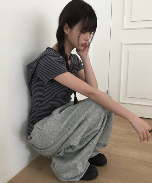 anyonemore（エニワンモア）の「[MADE] フードボタンボーダー半袖Tシャツ（Tシャツ/カットソー・レディース・ブラック/チャコール・FREE）」の8枚目の写真