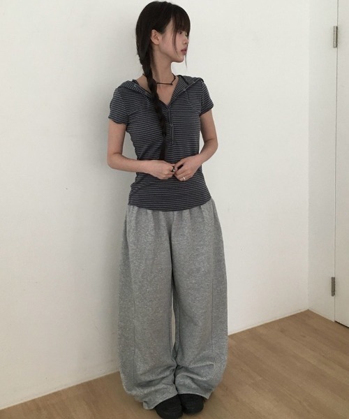 anyonemore（エニワンモア）の「[MADE] フードボタンボーダー半袖Tシャツ（Tシャツ/カットソー・レディース・ブラック/チャコール・FREE）」の10枚目の写真